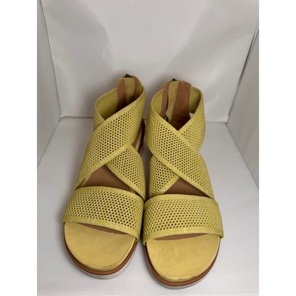 Eileen Fisher Women's Yellow Kitts Sandal size 8 - Picture 6 of 6